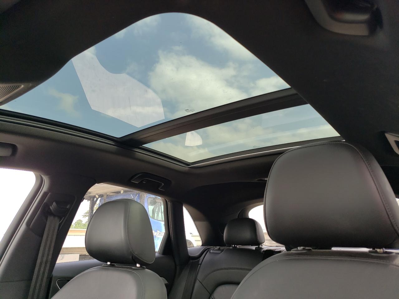 Photo 10 from auction – 2016 AUDI Q3 PREMIUM with VIN WA1BFCFS0GR013753