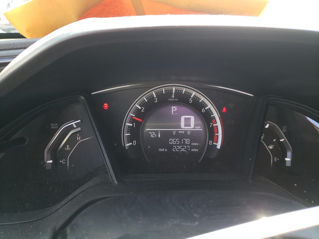 Photo 8 from auction – 2016 HONDA CIVIC LX with VIN 2HGFC2F55GH575315