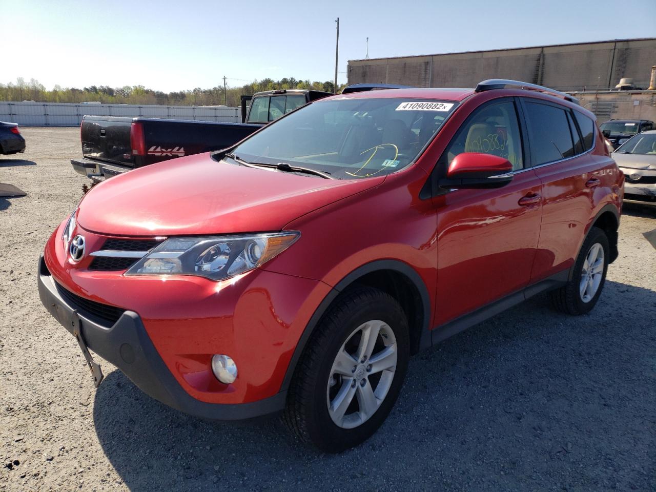 Photo 2 from auction – 2013 TOYOTA RAV4 XLE with VIN JTMRFREV3D5024901