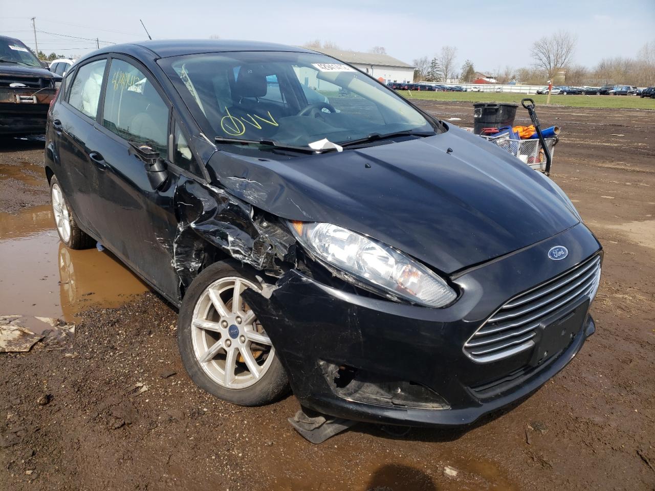FORD FIESTA SE 2019 with VIN 3FADP4EJ4KM128186 - Photo from auction