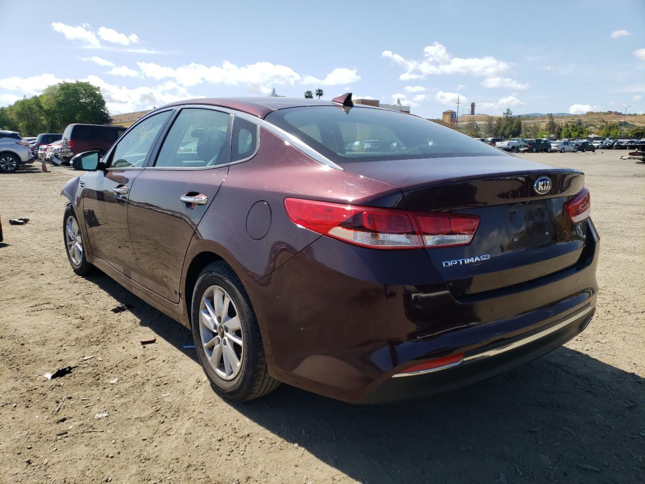 Photo 3 from auction – 2018 KIA OPTIMA LX with VIN 5XXGT4L37JG249835