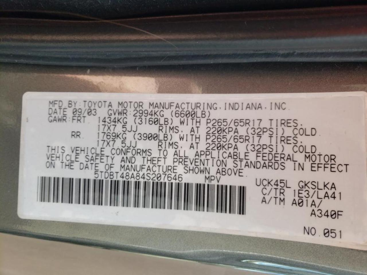 Photo 10 from auction – 2004 TOYOTA SEQUOIA LI with VIN 5TDBT48A84S207646