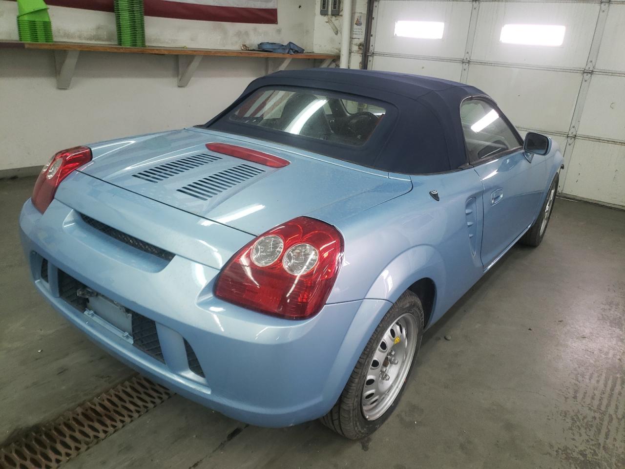 Photo 4 from auction – 2003 TOYOTA MR2 SPYDER with VIN JTDFR320130053745