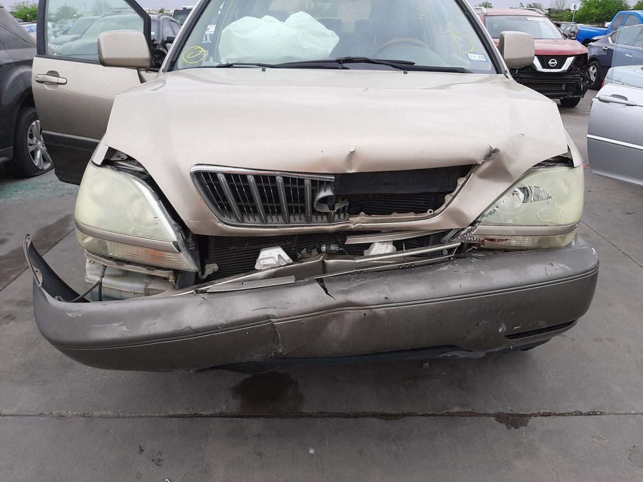 Photo 9 from auction – 2003 LEXUS RX 300 with VIN JTJGF10U630157958