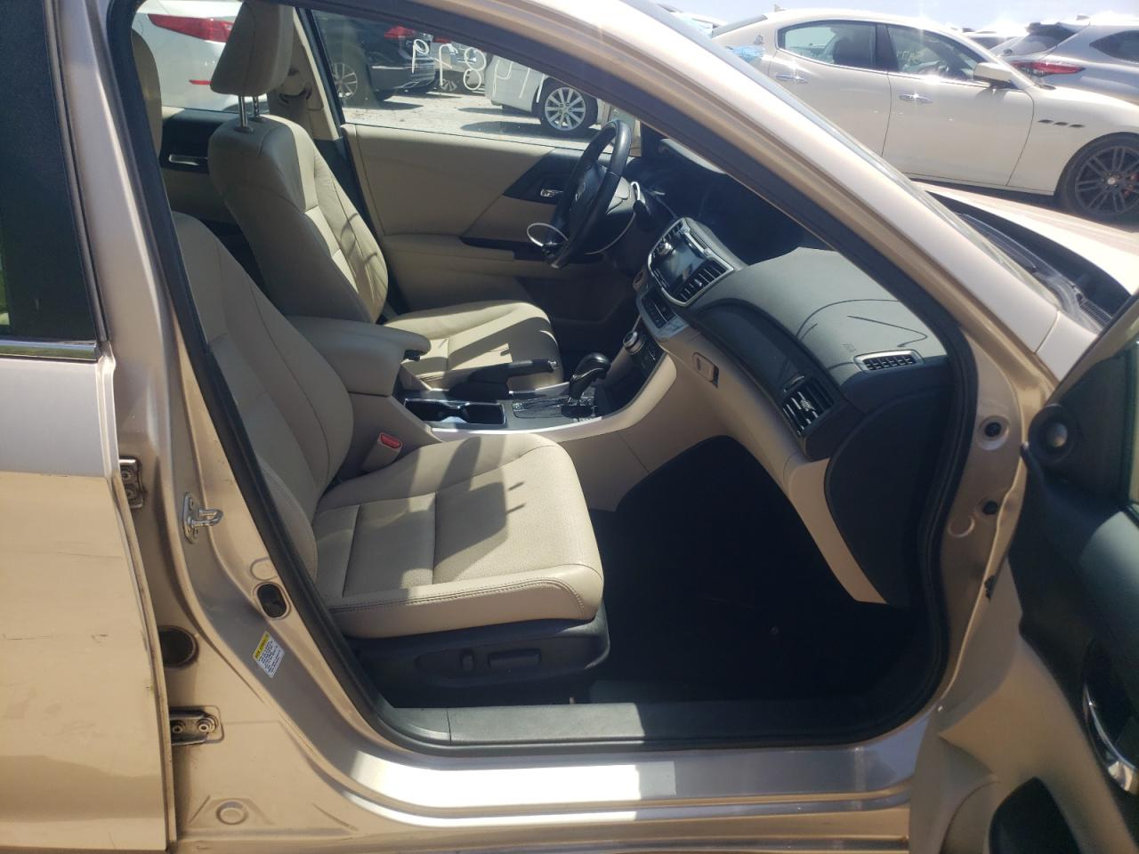 Photo 5 from auction – 2014 HONDA ACCORD EXL with VIN 1HGCR2F86EA025631