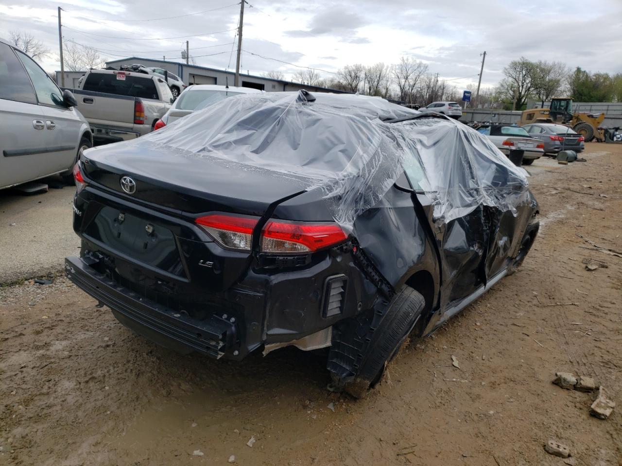 Photo 4 from auction – 2021 TOYOTA COROLLA LE with VIN 5YFEPMAE1MP240818