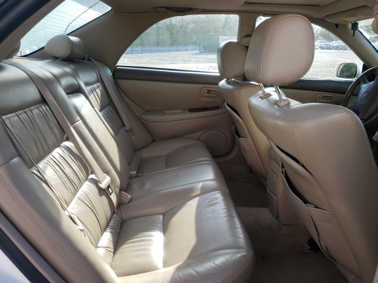 Photo 6 from auction – 1997 LEXUS ES 300 with VIN JT8BF22G5V5005085