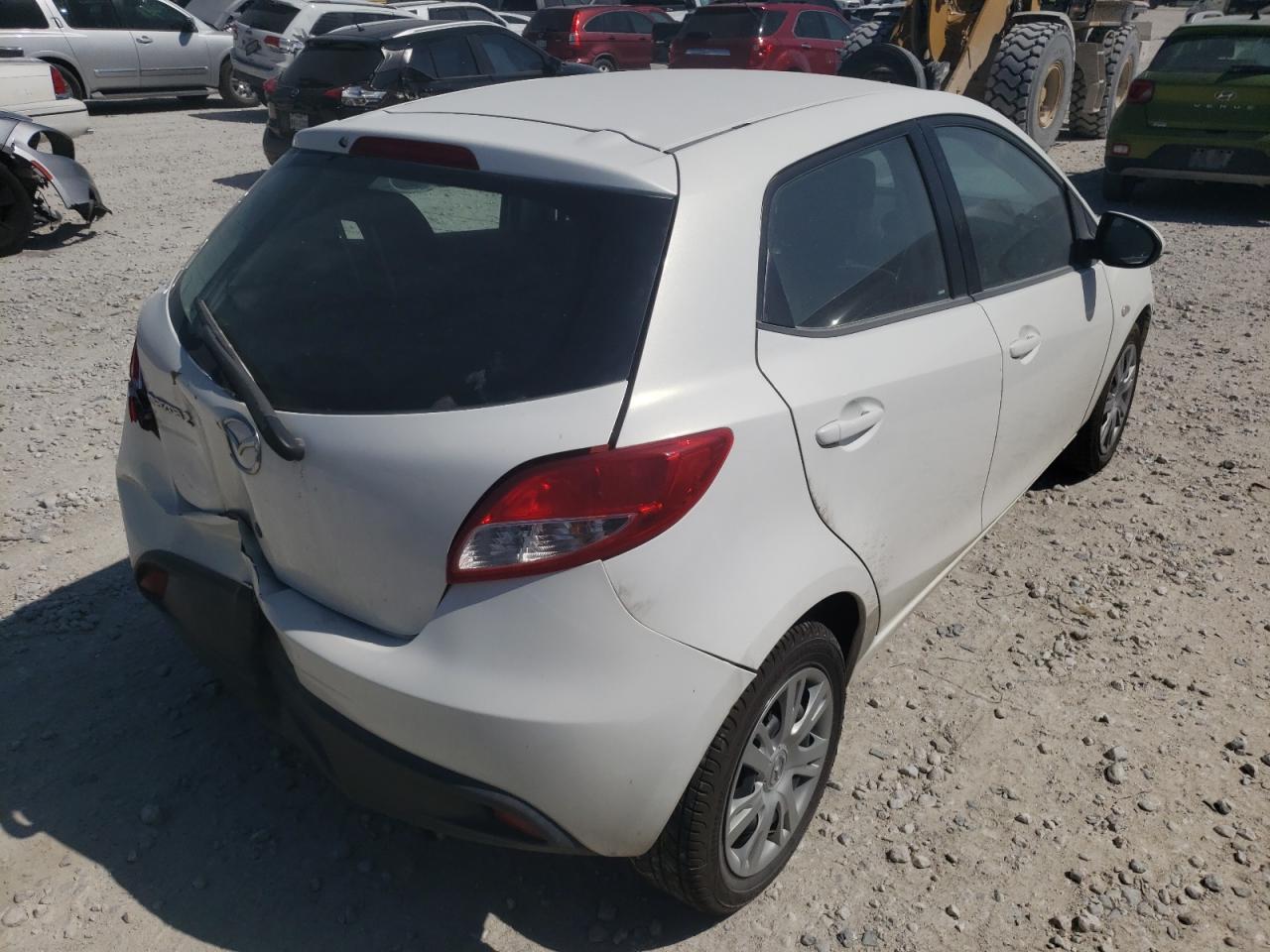 Photo 4 from auction – 2012 MAZDA MAZDA2 with VIN JM1DE1KY8C0144220