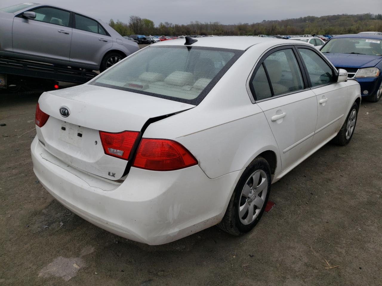 Photo 4 from auction – 2009 KIA OPTIMA LX with VIN KNAGE228395301194