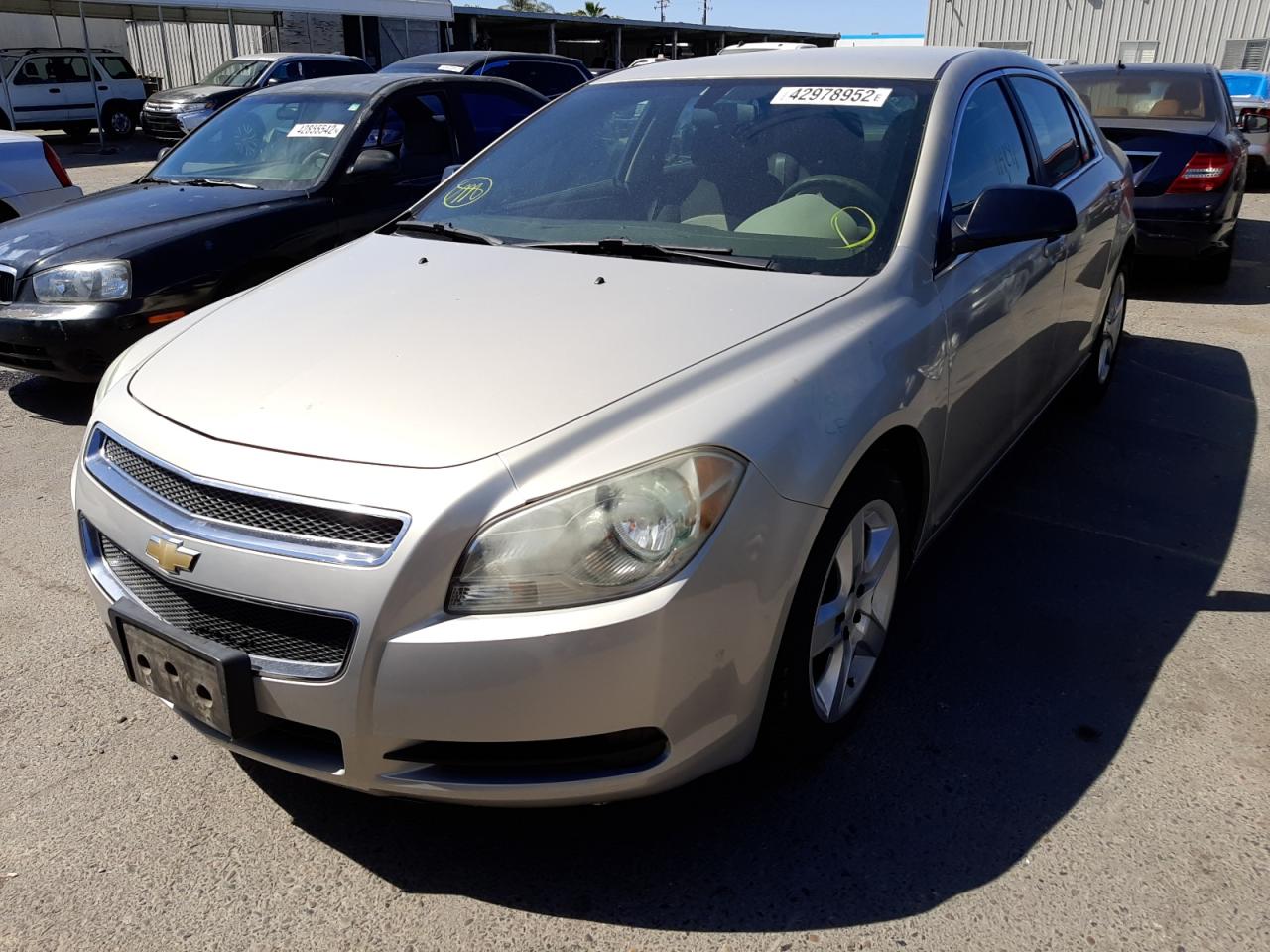 Photo 2 from auction – 2010 CHEVROLET MALIBU LS with VIN 1G1ZA5E02AF105821
