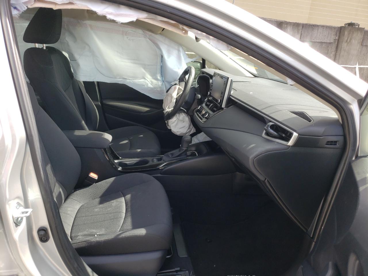 Photo 5 from auction – 2021 TOYOTA COROLLA LE with VIN JTDEPMAE9MJ121581