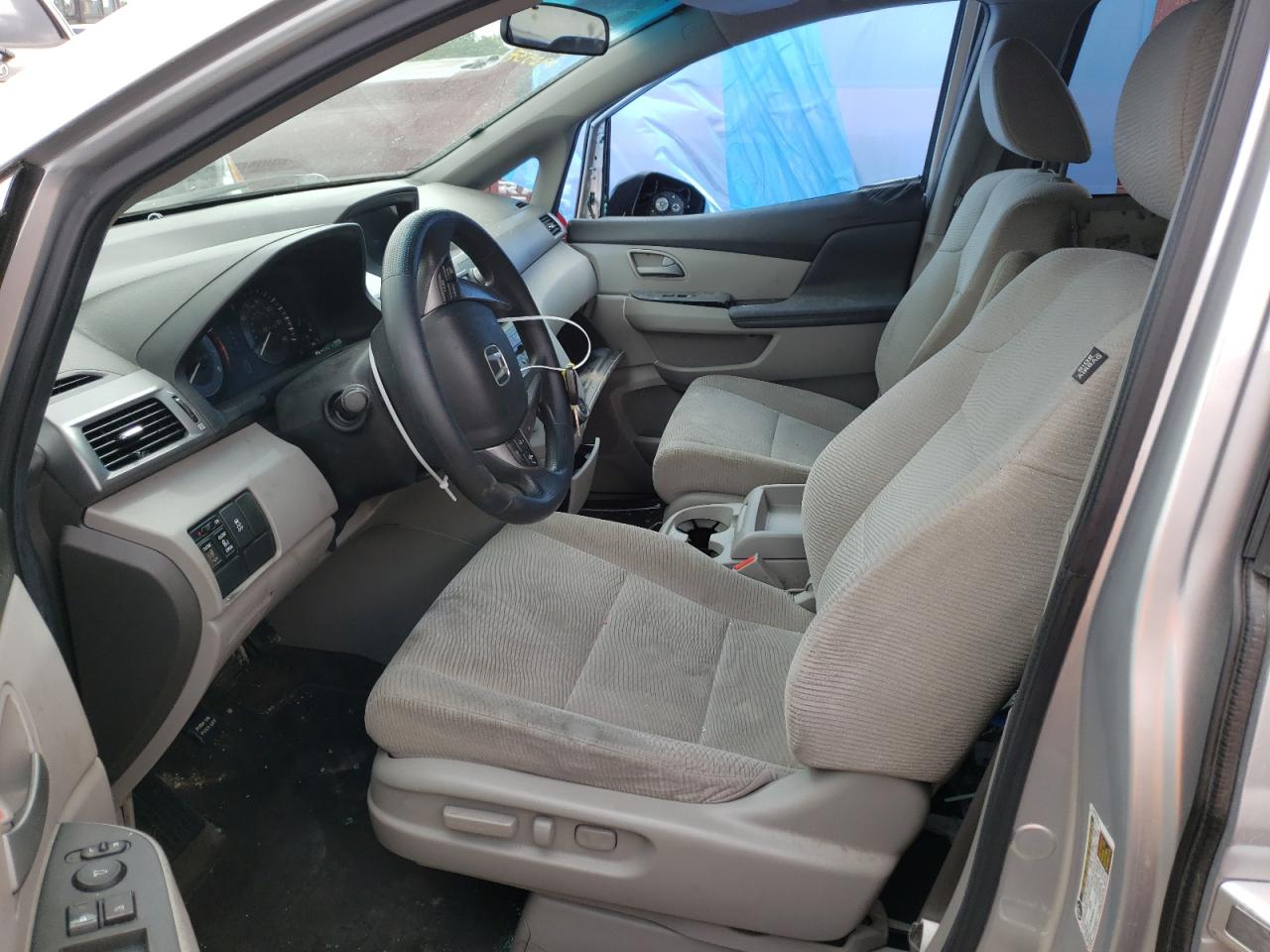 Photo 5 from auction – 2012 HONDA ODYSSEY EX with VIN 5FNRL5H46CB090537