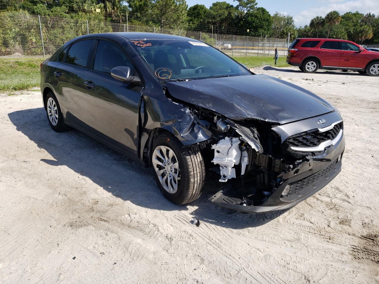 Photo 11 from auction – 2021 KIA FORTE FE with VIN 3KPF24AD9ME401749