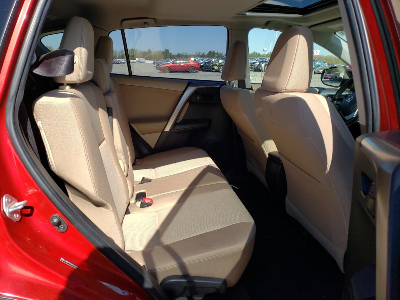 Photo 6 from auction – 2013 TOYOTA RAV4 XLE with VIN JTMRFREV3D5024901