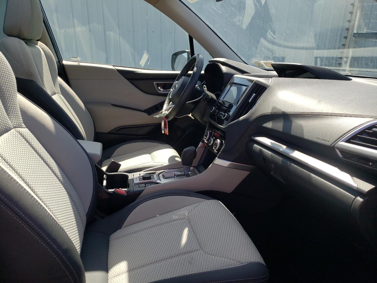 Photo 5 from auction – 2021 SUBARU FORESTER P with VIN JF2SKAJC8MH415447