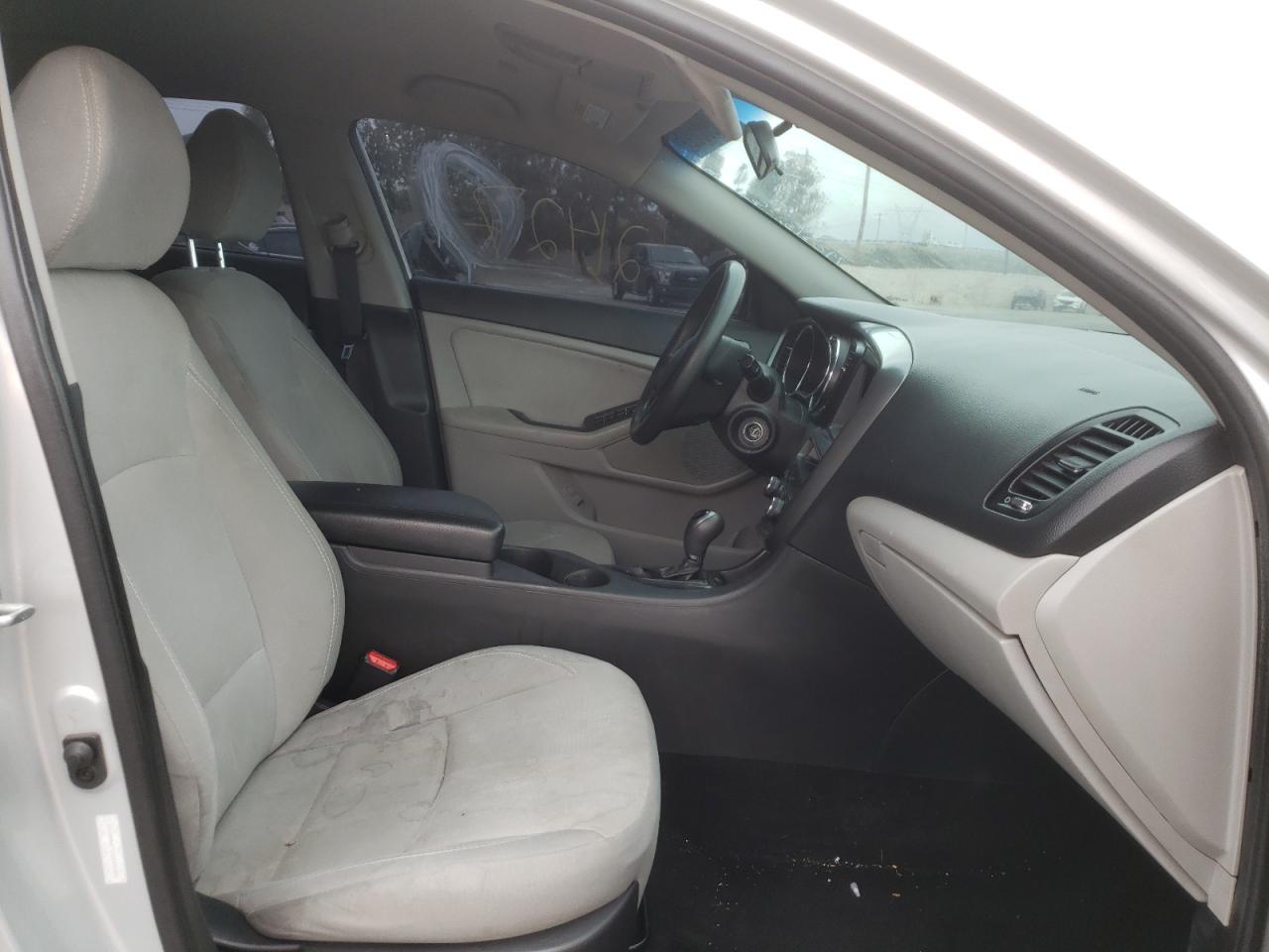 Photo 5 from auction – 2012 KIA OPTIMA LX with VIN 5XXGM4A71CG045120