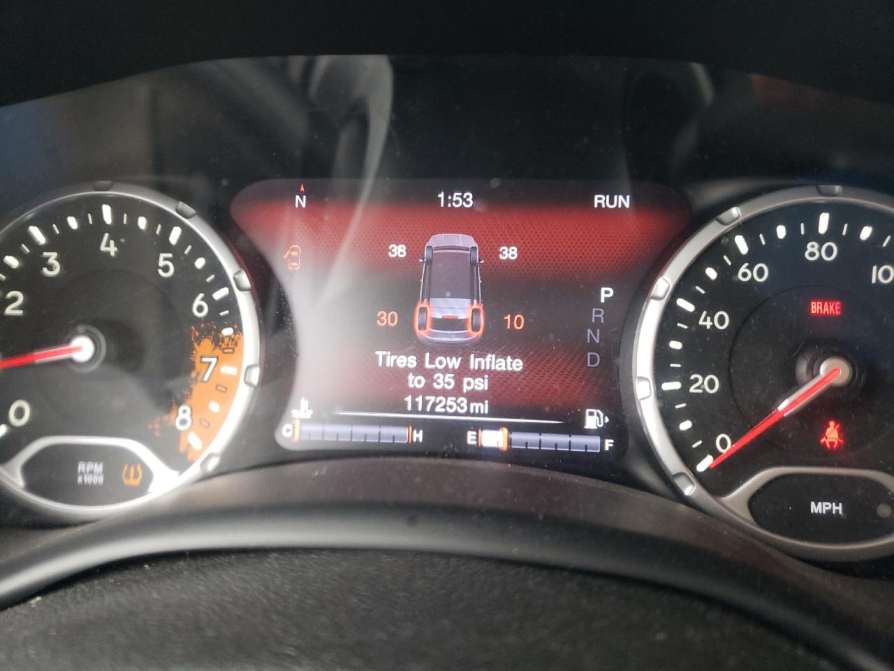 Photo 8 from auction – 2017 JEEP RENEGADE T with VIN ZACCJBCB1HPF27747
