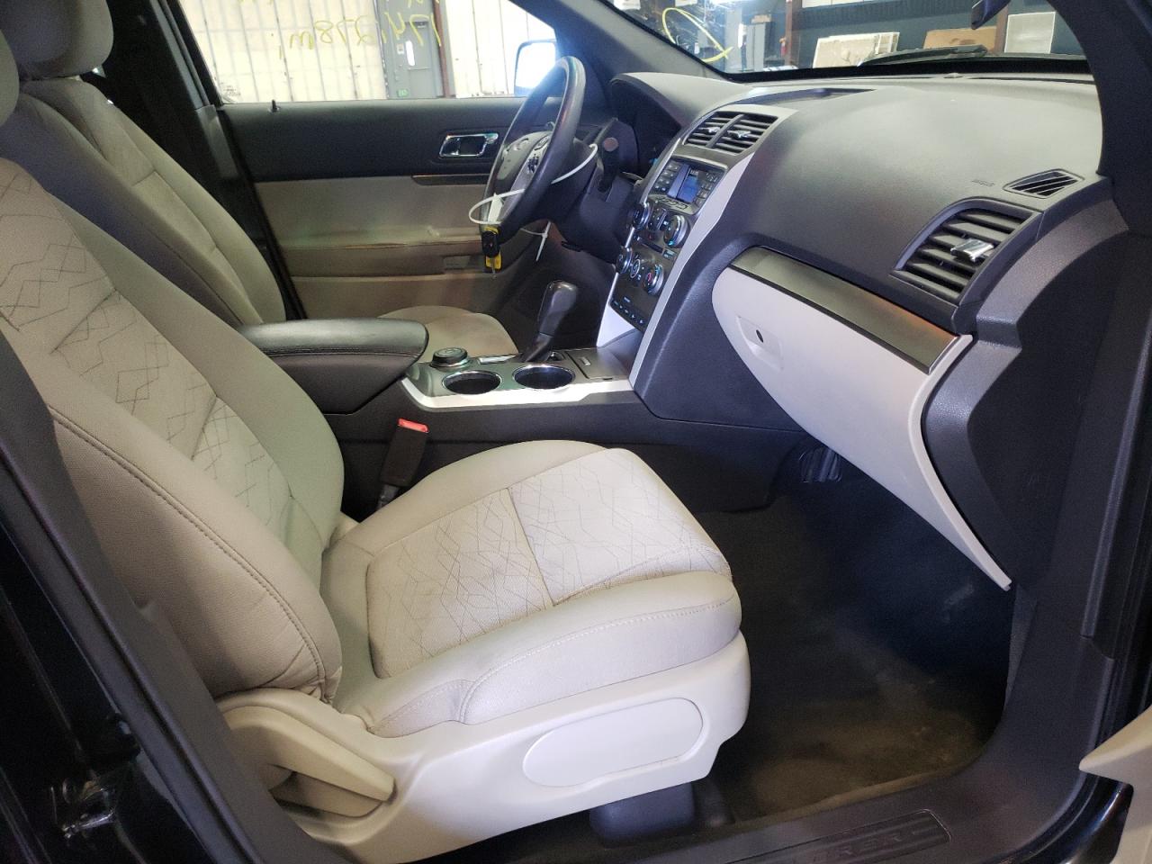 Photo 5 from auction – 2014 FORD EXPLORER with VIN 1FM5K8B88EGB05879