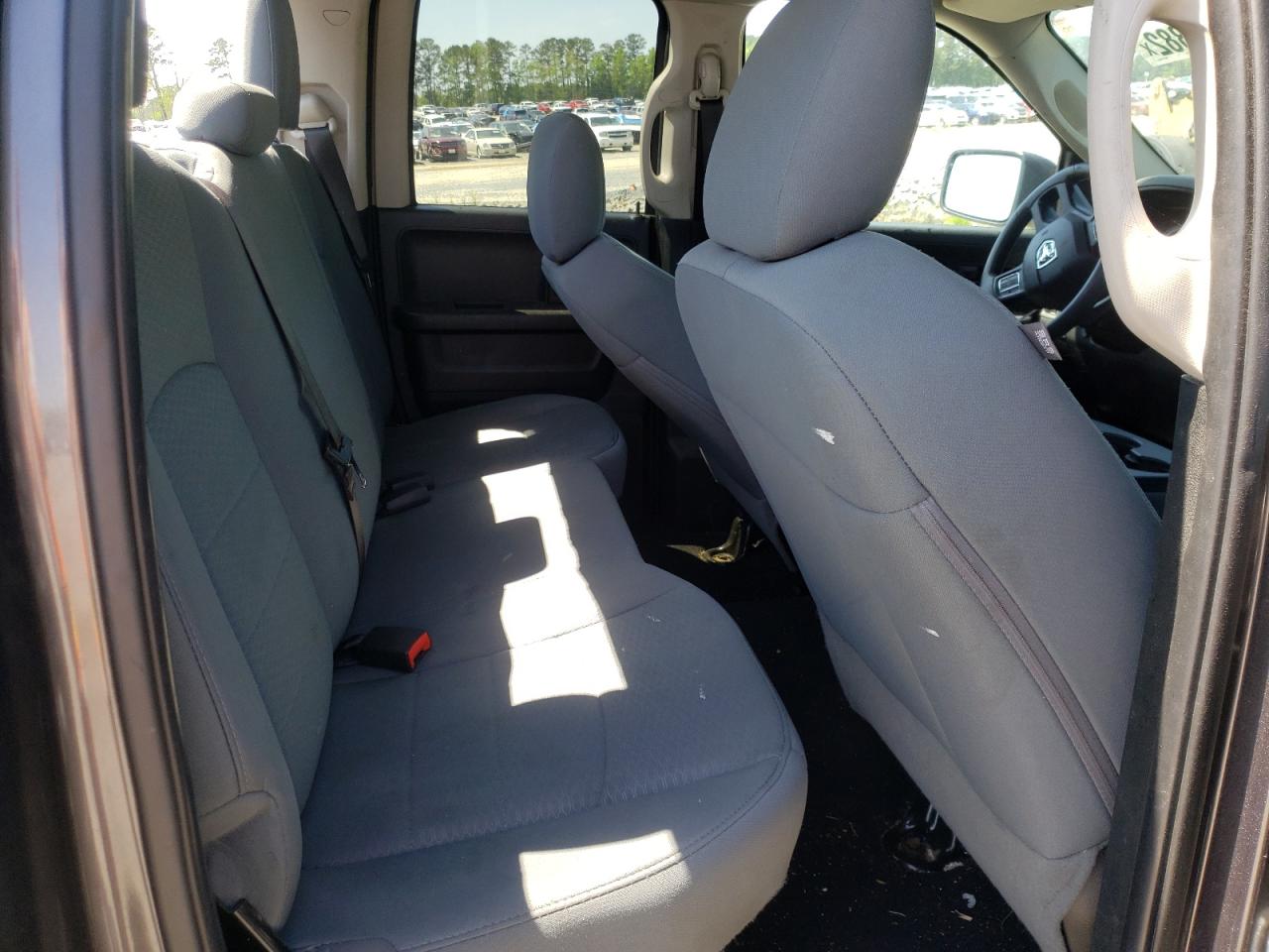 Photo 6 from auction – 2018 RAM 1500 ST with VIN 1C6RR6FT3JS119451