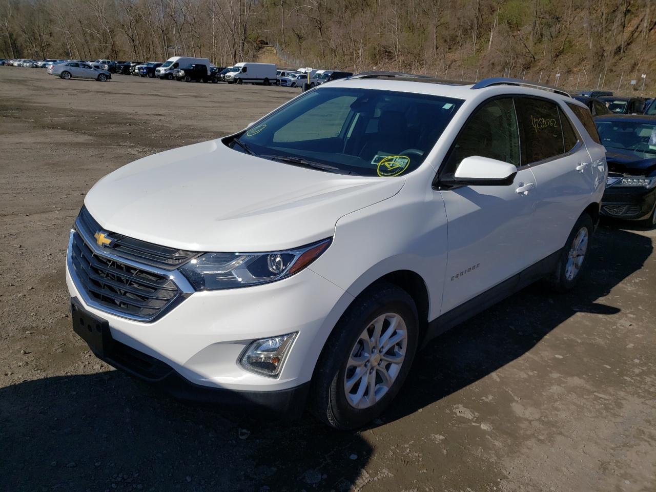Photo 2 from auction – 2020 CHEVROLET EQUINOX LT with VIN 3GNAXUEV2LS609607