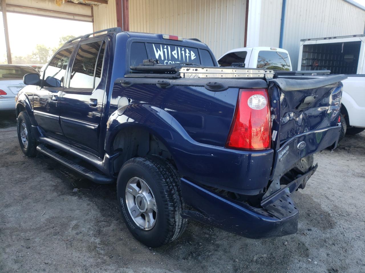 Photo 3 from auction – 2004 FORD EXPLORER S with VIN 1FMZU67K04UA61672