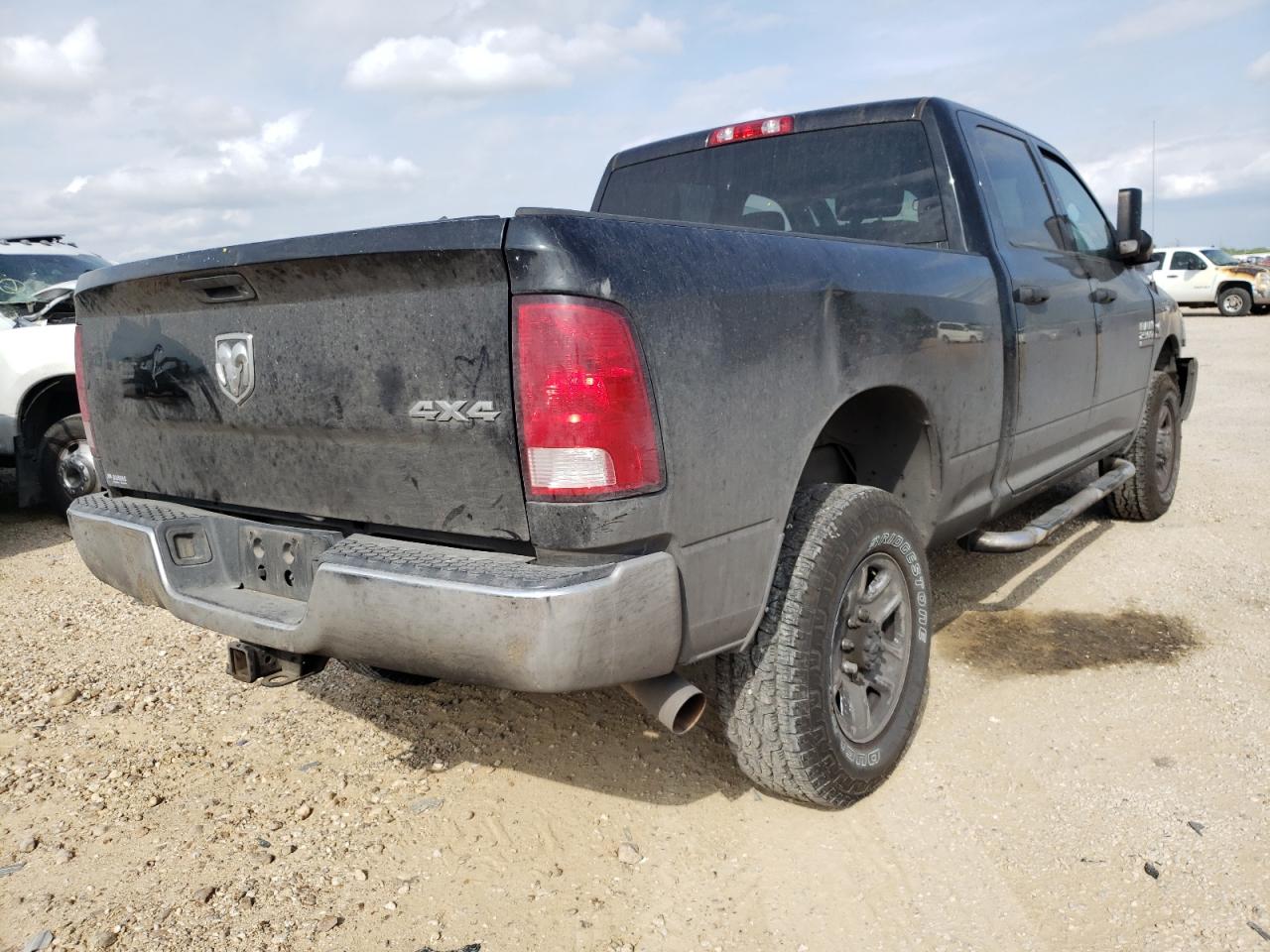 Photo 4 from auction – 2016 RAM 2500 ST with VIN 3C6UR5CL5GG145218
