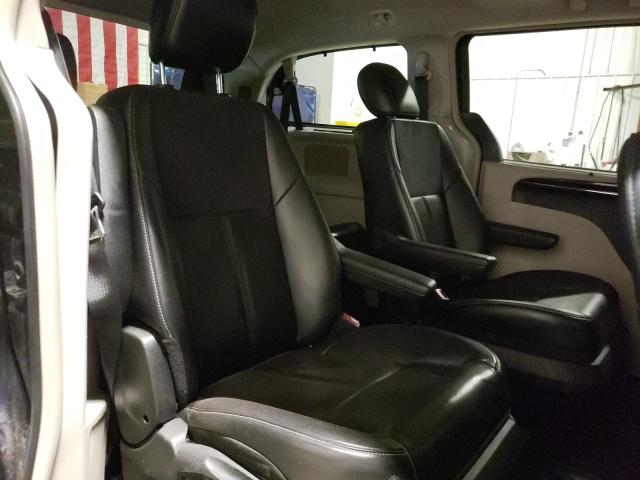 Photo 6 from auction – 2012 CHRYSLER TOWN & COU with VIN 2C4RC1GG9CR300928