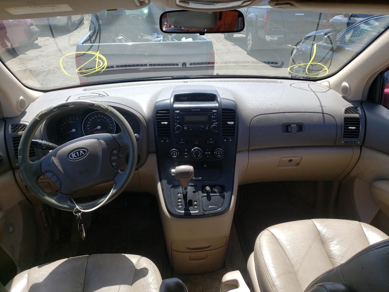 Photo 9 from auction – 2006 KIA SEDONA with VIN KNDMB233766049344