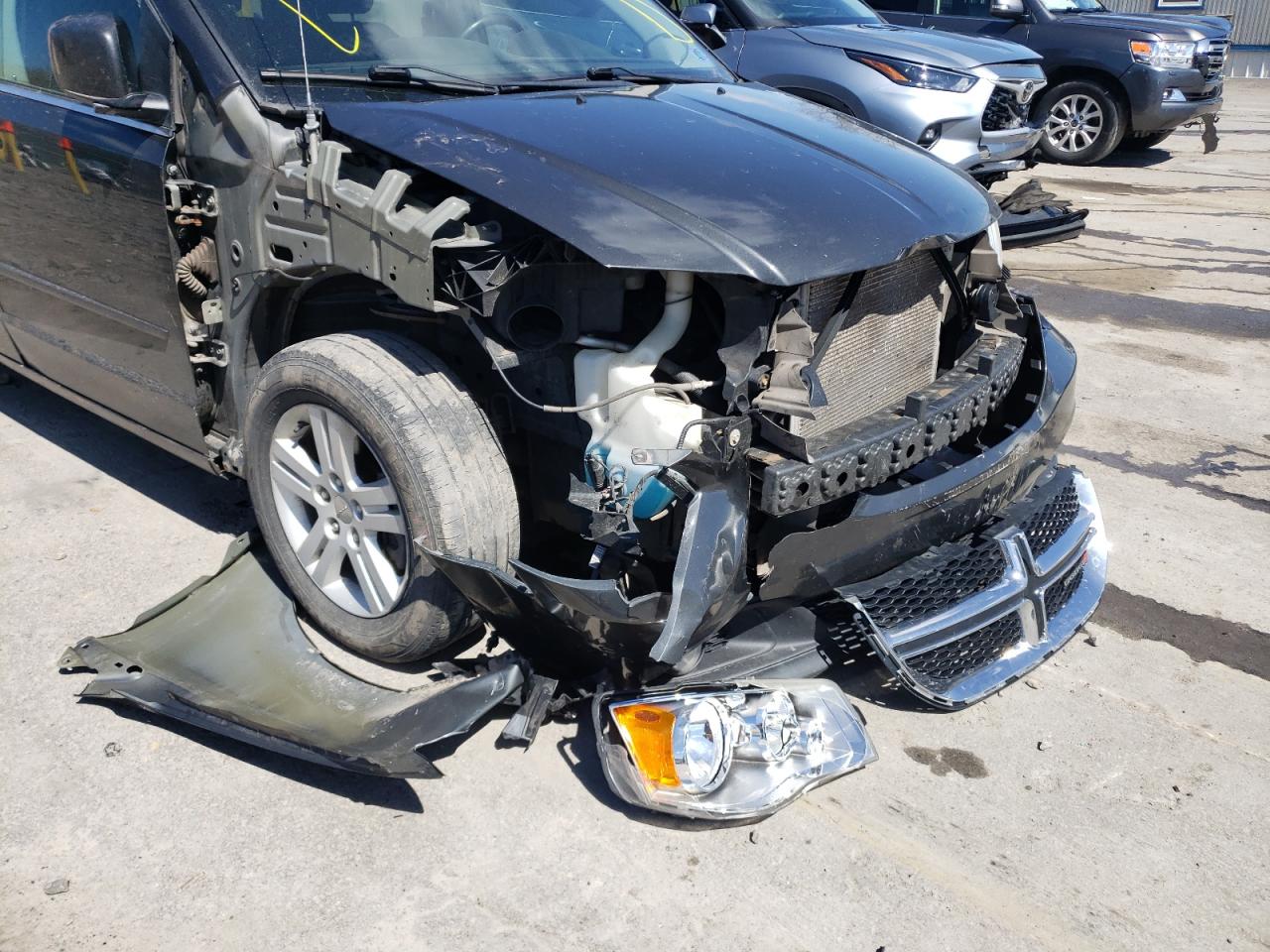 Photo 9 from auction – 2012 DODGE GRAND CARA with VIN 2C4RDGDG4CR377663