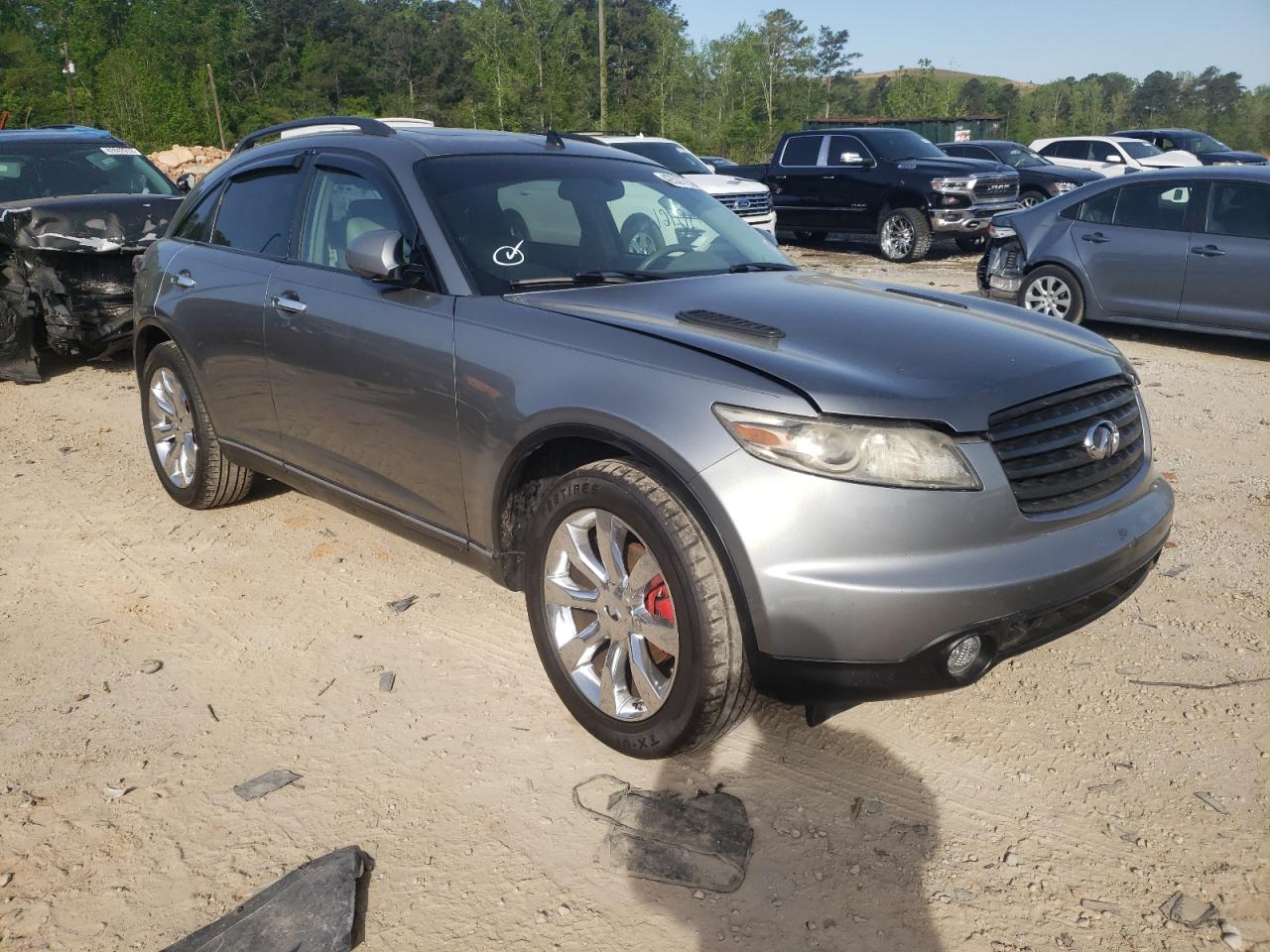 INFINITI FX45 2005 with VIN JNRBS08W65X400834 - Photo from auction