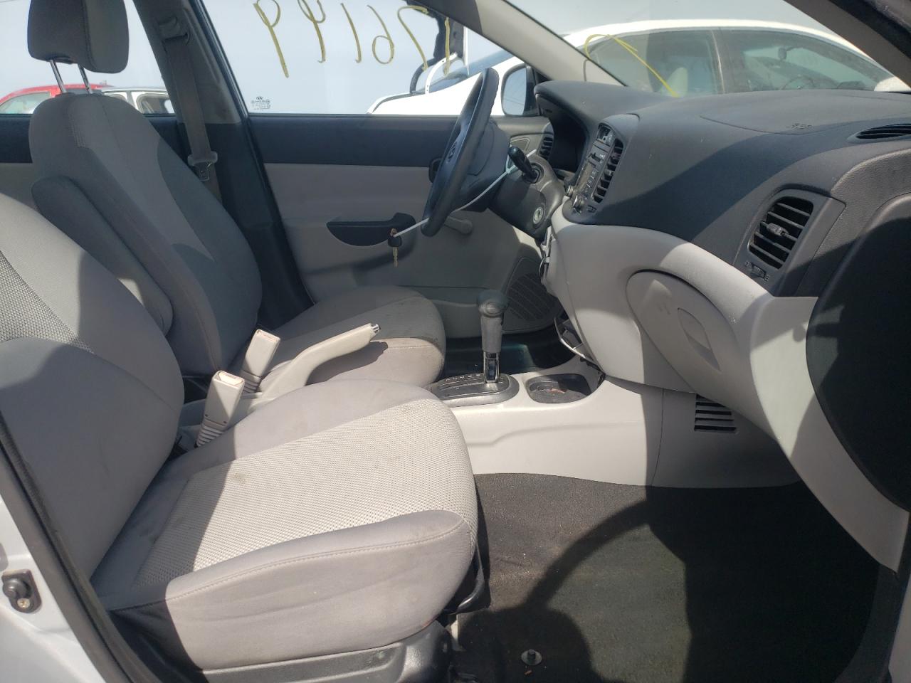 Photo 5 from auction – 2011 HYUNDAI ACCENT GLS with VIN KMHCN4ACXBU611997
