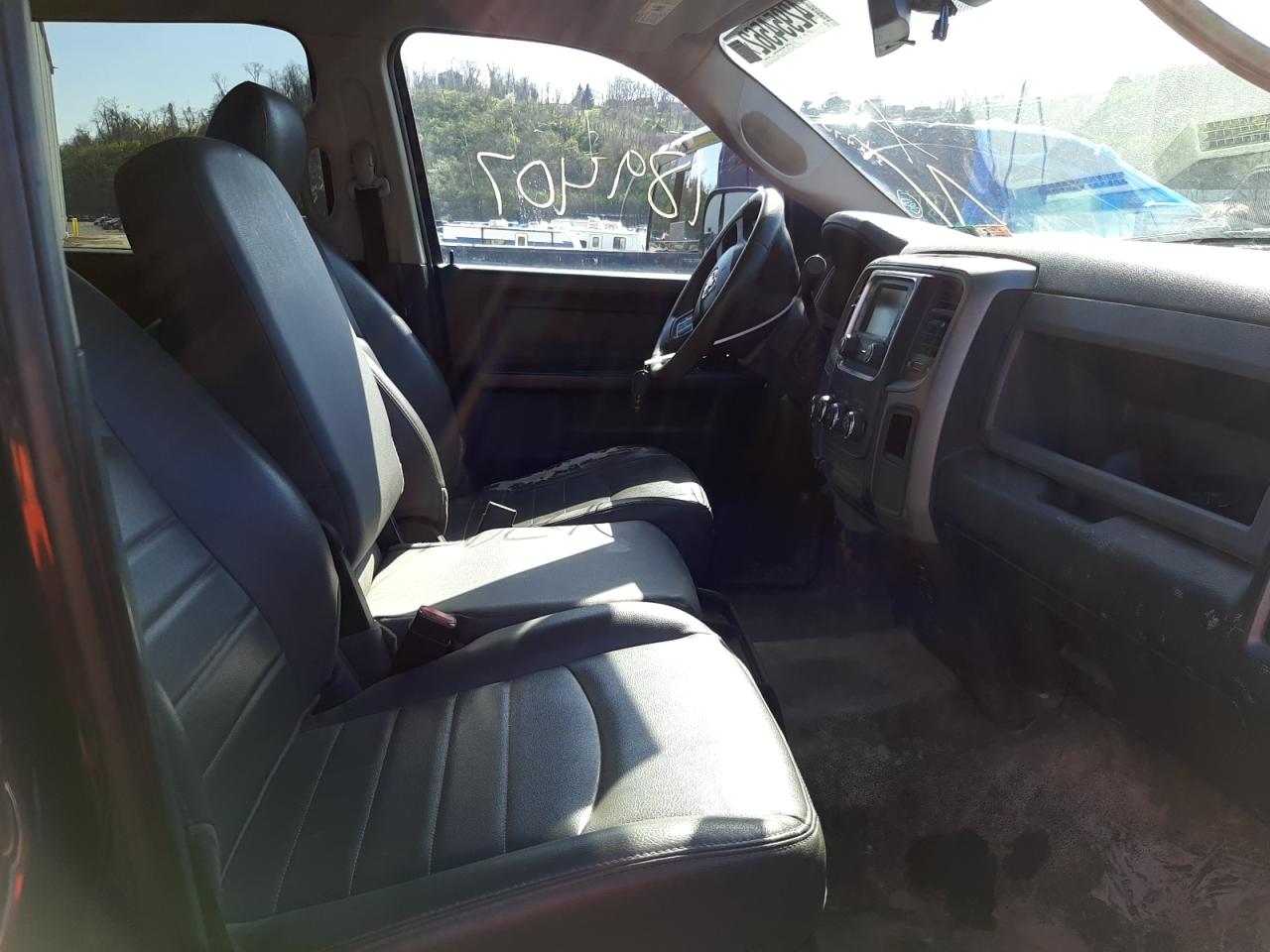 Photo 5 from auction – 2015 RAM 2500 ST with VIN 3C6UR5HJ5FG584621