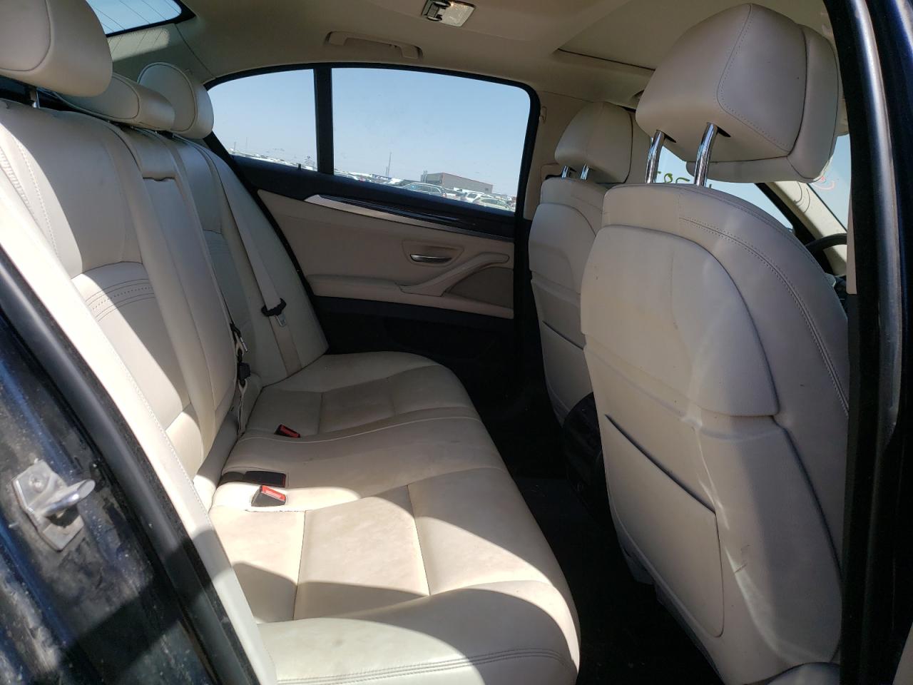 Photo 6 from auction – 2016 BMW 535 XI with VIN WBA5B3C52GD549885