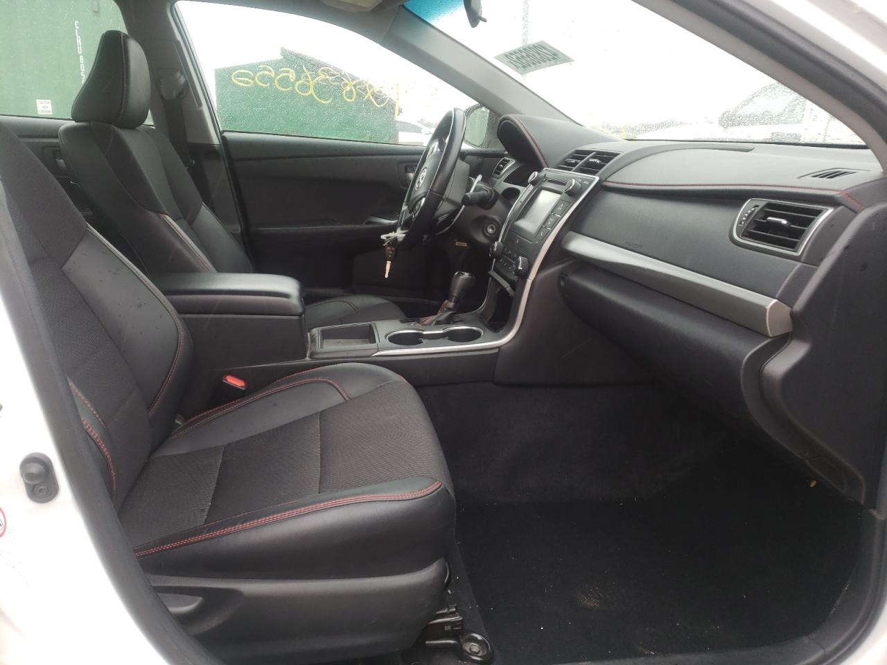 Photo 5 from auction – 2016 TOYOTA CAMRY LE with VIN 4T1BF1FK1GU255213
