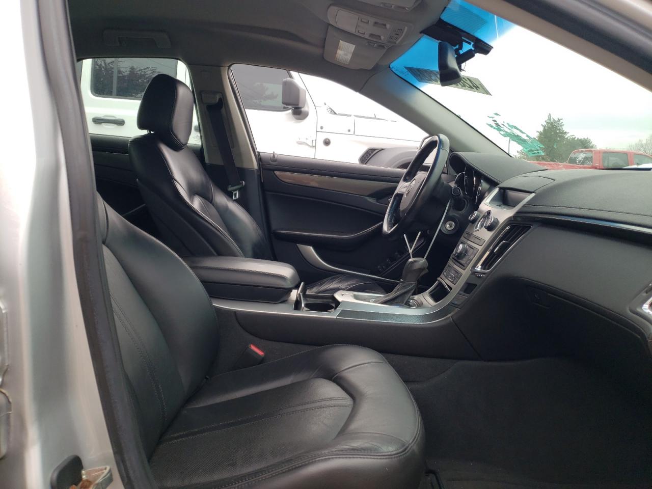 Photo 5 from auction – 2009 CADILLAC CTS with VIN 1G6DF577090168995