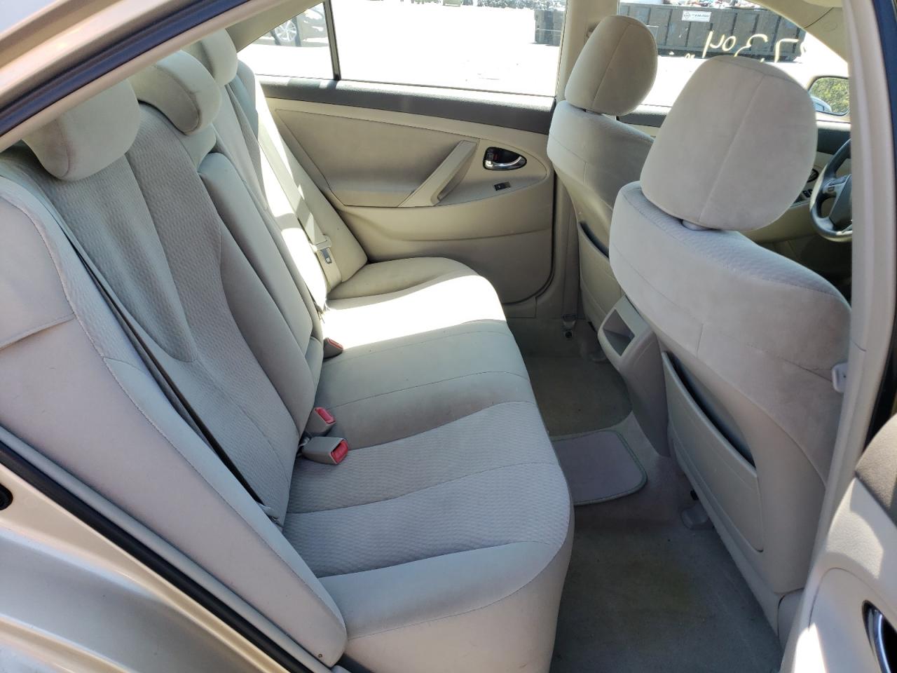 Photo 6 from auction – 2010 TOYOTA CAMRY BASE with VIN 4T1BF3EK3AU079124