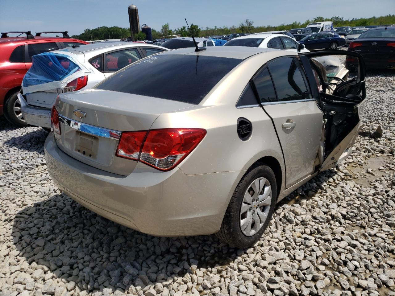 Photo 4 from auction – 2012 CHEVROLET CRUZE LS with VIN 1G1PC5SH2C7222615