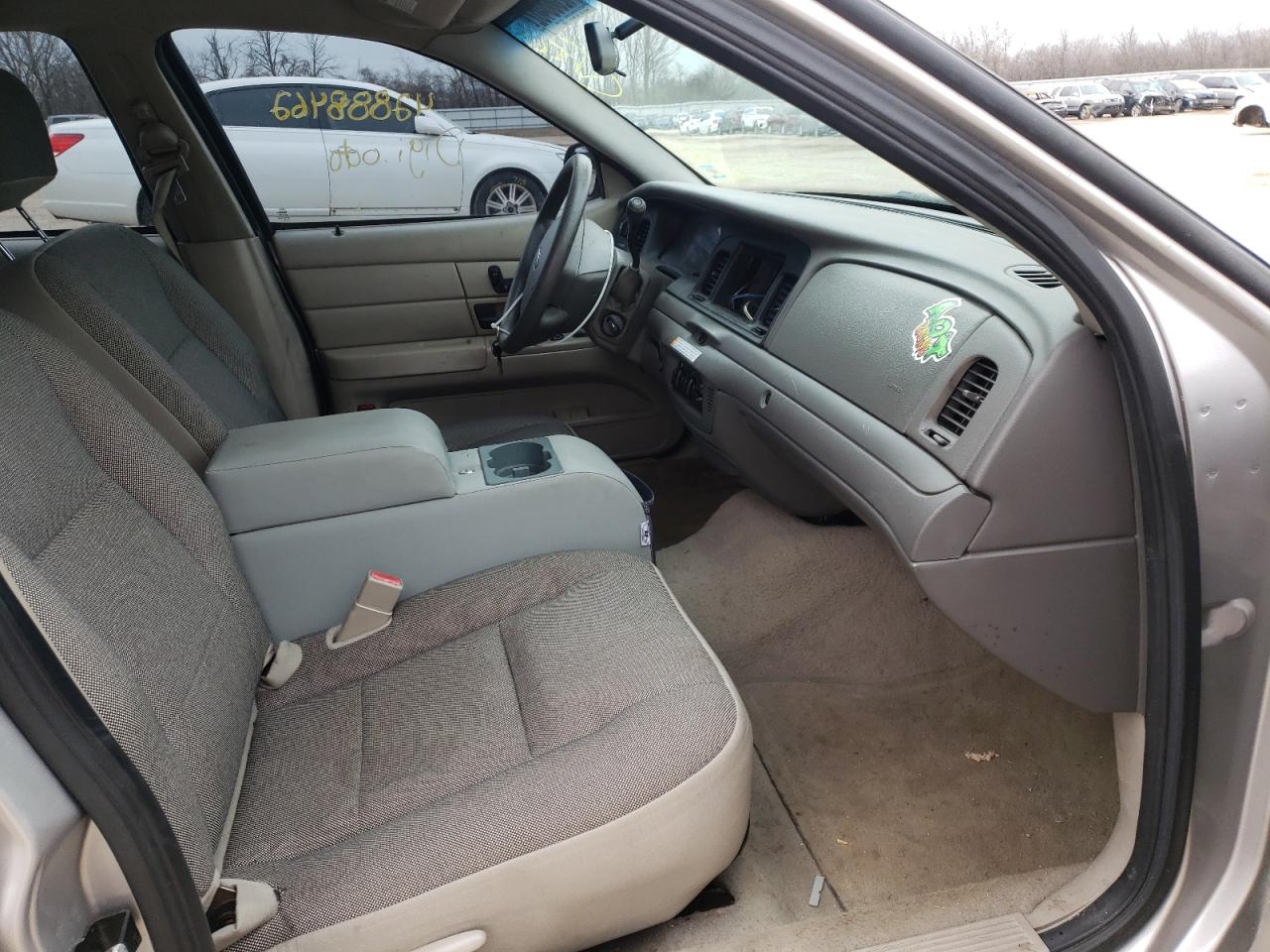 Photo 5 from auction – 2007 FORD CROWN VICT with VIN 2FAFP71W47X152298