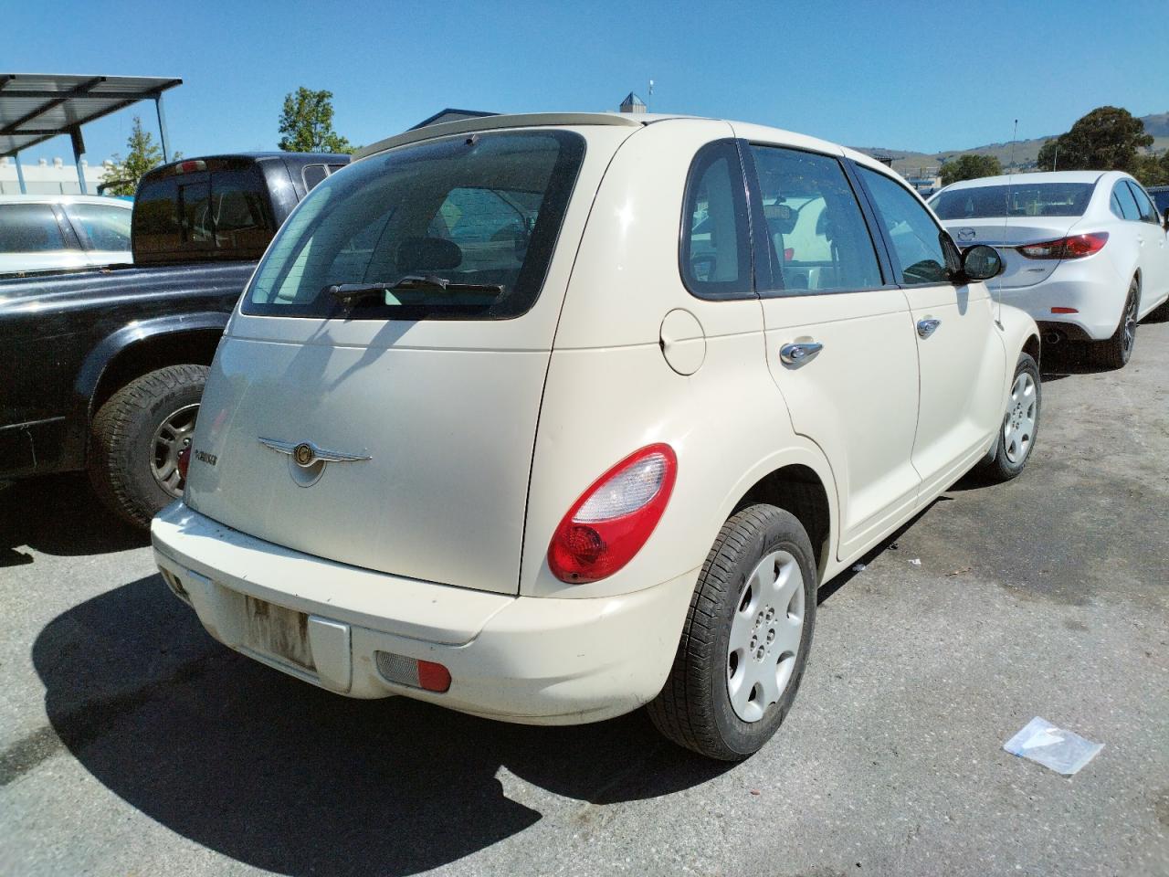 Photo 4 from auction – 2008 CHRYSLER PT CRUISER with VIN 3A8FY48B18T234476