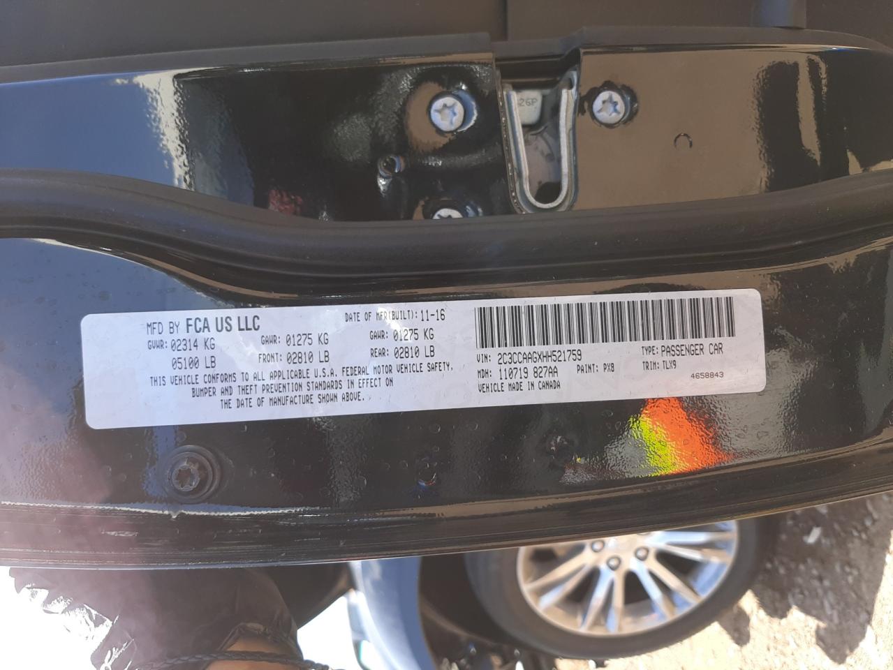 Photo 10 from auction – 2017 CHRYSLER 300 LIMITE with VIN 2C3CCAAGXHH521759