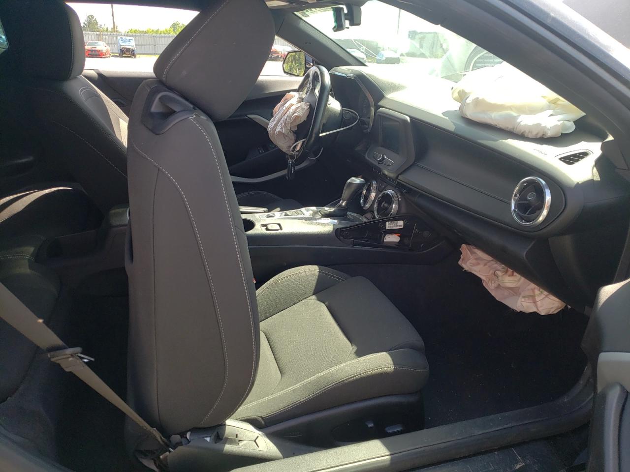 Photo 5 from auction – 2018 CHEVROLET CAMARO LT with VIN 1G1FB1RX9J0189056