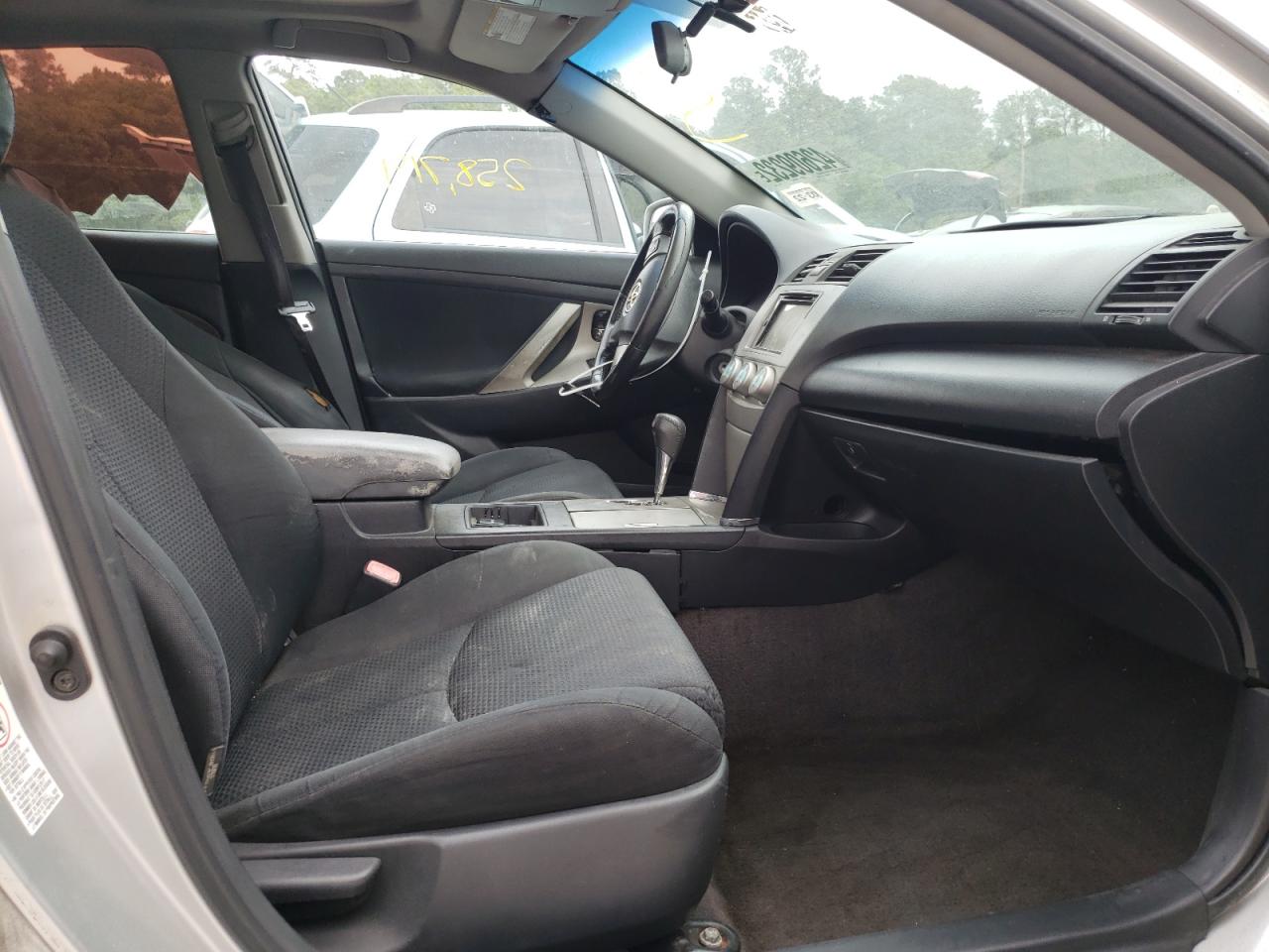 Photo 5 from auction – 2010 TOYOTA CAMRY BASE with VIN 4T1BF3EK8AU010123