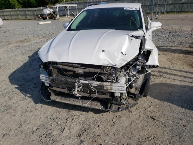 Photo 9 from auction – 2016 FORD FUSION SE with VIN 3FA6P0H75GR226798
