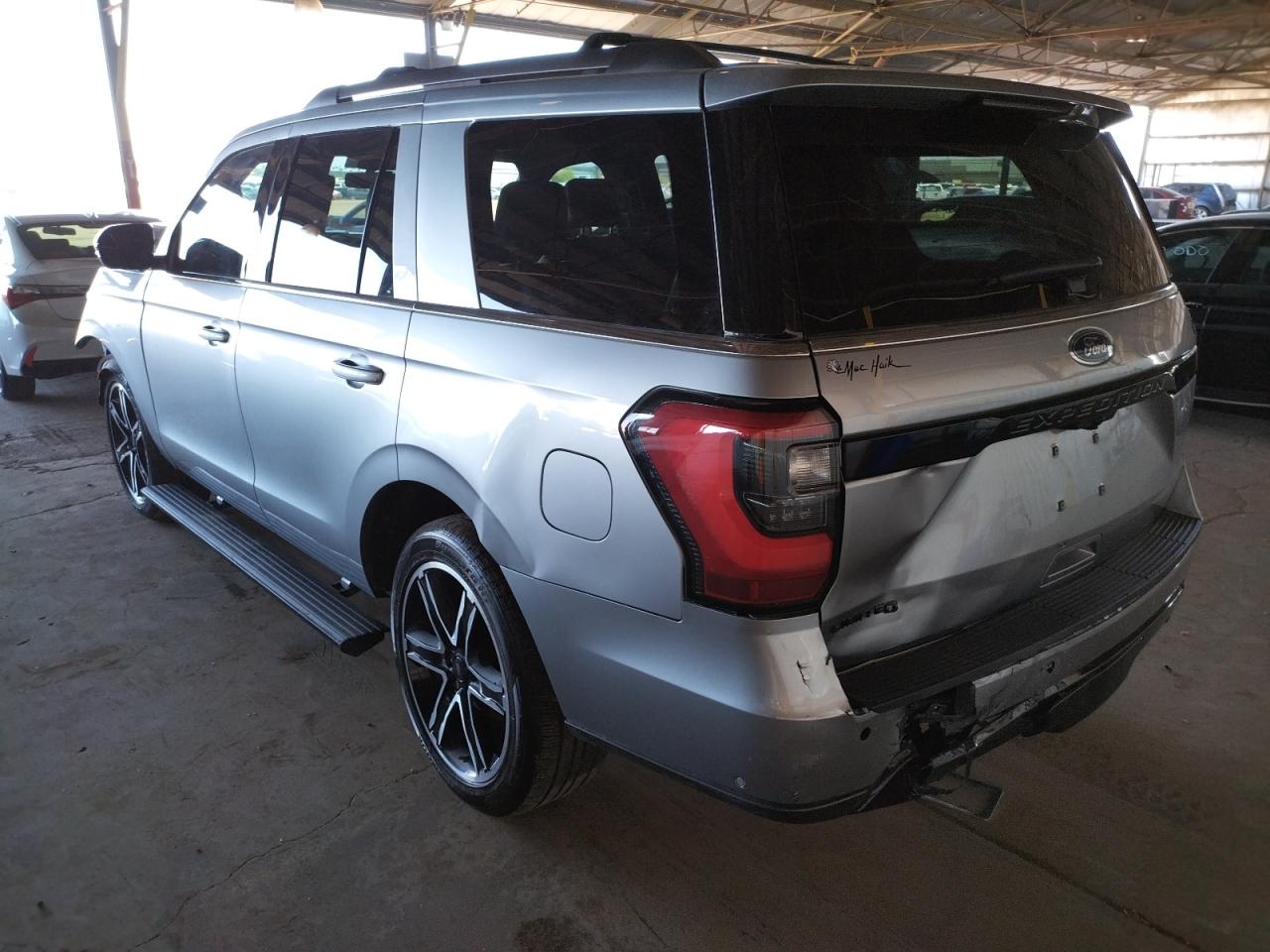 Photo 3 from auction – 2020 FORD EXPEDITION with VIN 1FMJU1KT7LEA75691