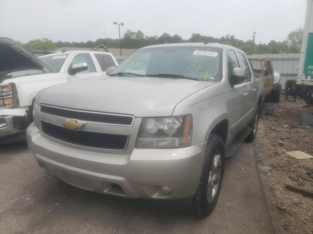 Фото 2 с аукциона – 2007 CHEVROLET AVALANCHE с VIN 3GNFK12387G139873