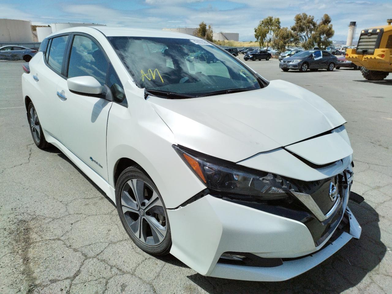 NISSAN LEAF S 2018 with VIN 1N4AZ1CP5JC311731 - Photo from auction