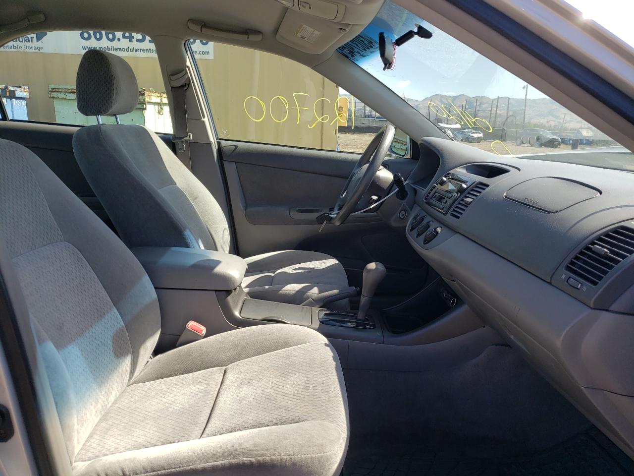Photo 5 from auction – 2004 TOYOTA CAMRY LE with VIN 4T1BE32K14U287563
