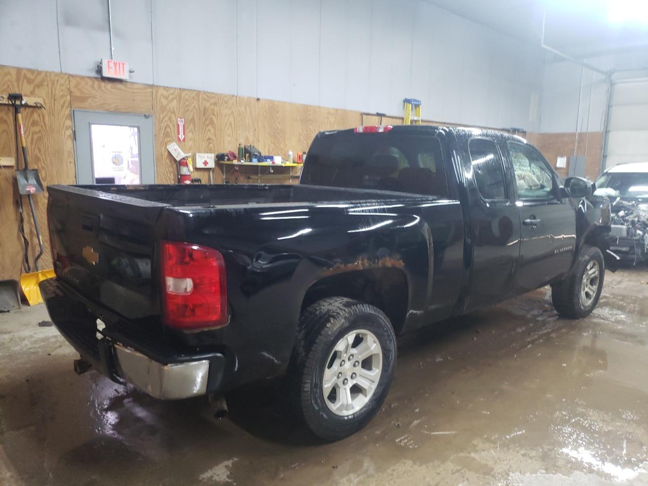 Photo 4 from auction – 2012 CHEVROLET SILVERADO with VIN 1GCRKPEA7CZ147735
