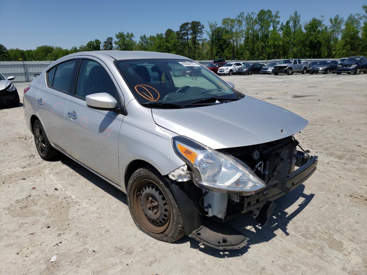 NISSAN VERSA S 2017 with VIN 3N1CN7AP3HK453331 - Photo from auction