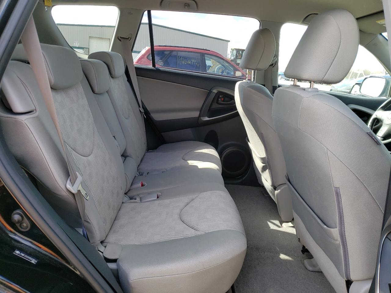 Photo 6 from auction – 2009 TOYOTA RAV4 with VIN JTMBF33V595003816